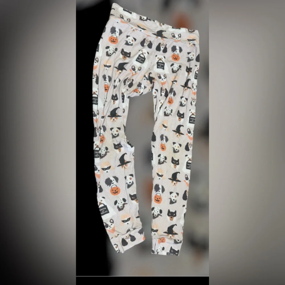 Harper Handmade Two Piece Pajamas SZ 8 Halloween Dogs